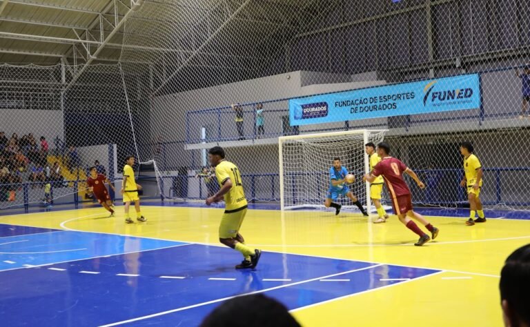 Futsal dos Jogos Abertos de Dourados entra em fase decisiva nesta segunda-feira