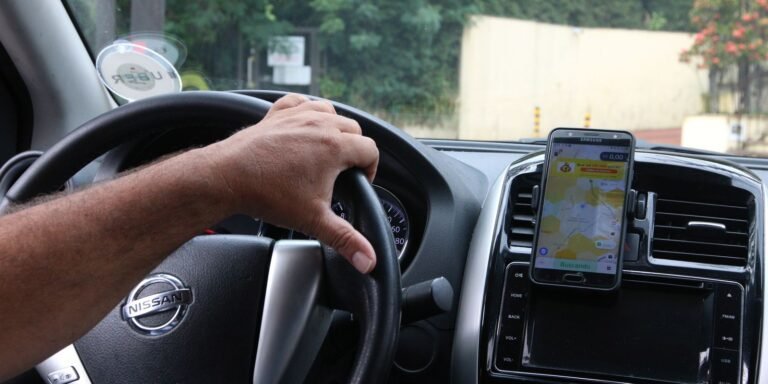 Conselho aprova regras para crédito destinado a taxistas e motoristas de aplicativo