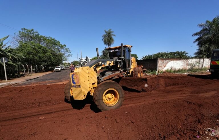 Prefeitura acelera recapeamento em Dourados com obras no fim de semana