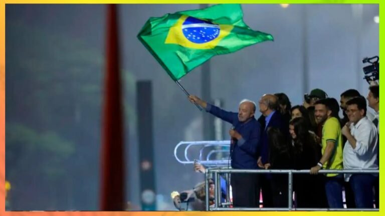 Lula é reeleito presidente do Brasil e atribui vitória ao povo brasileiro