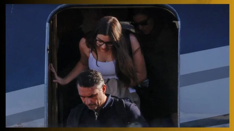 Avião com Flávio Bolsonaro e família pousa nos Estados Unidos