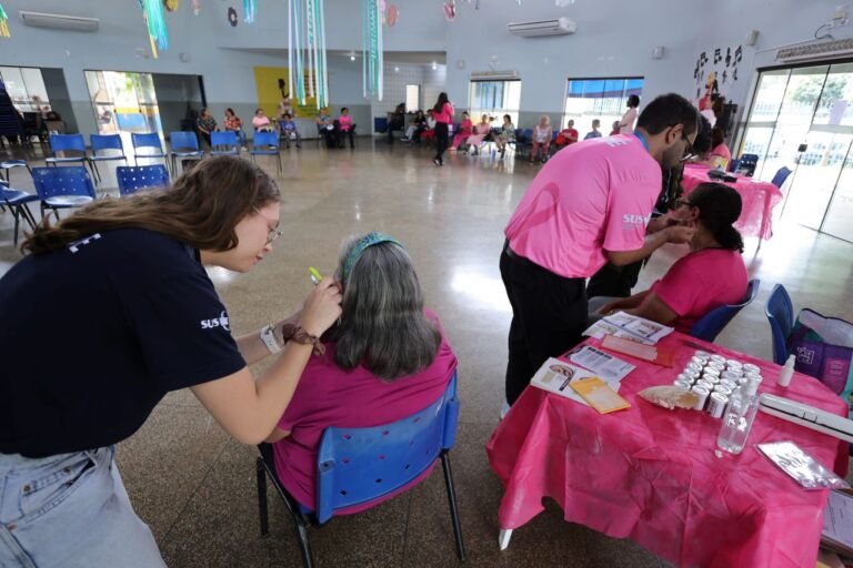 Prefeitura encerra Outubro Rosa com Feira de Experiências voltada à saúde das mulheres